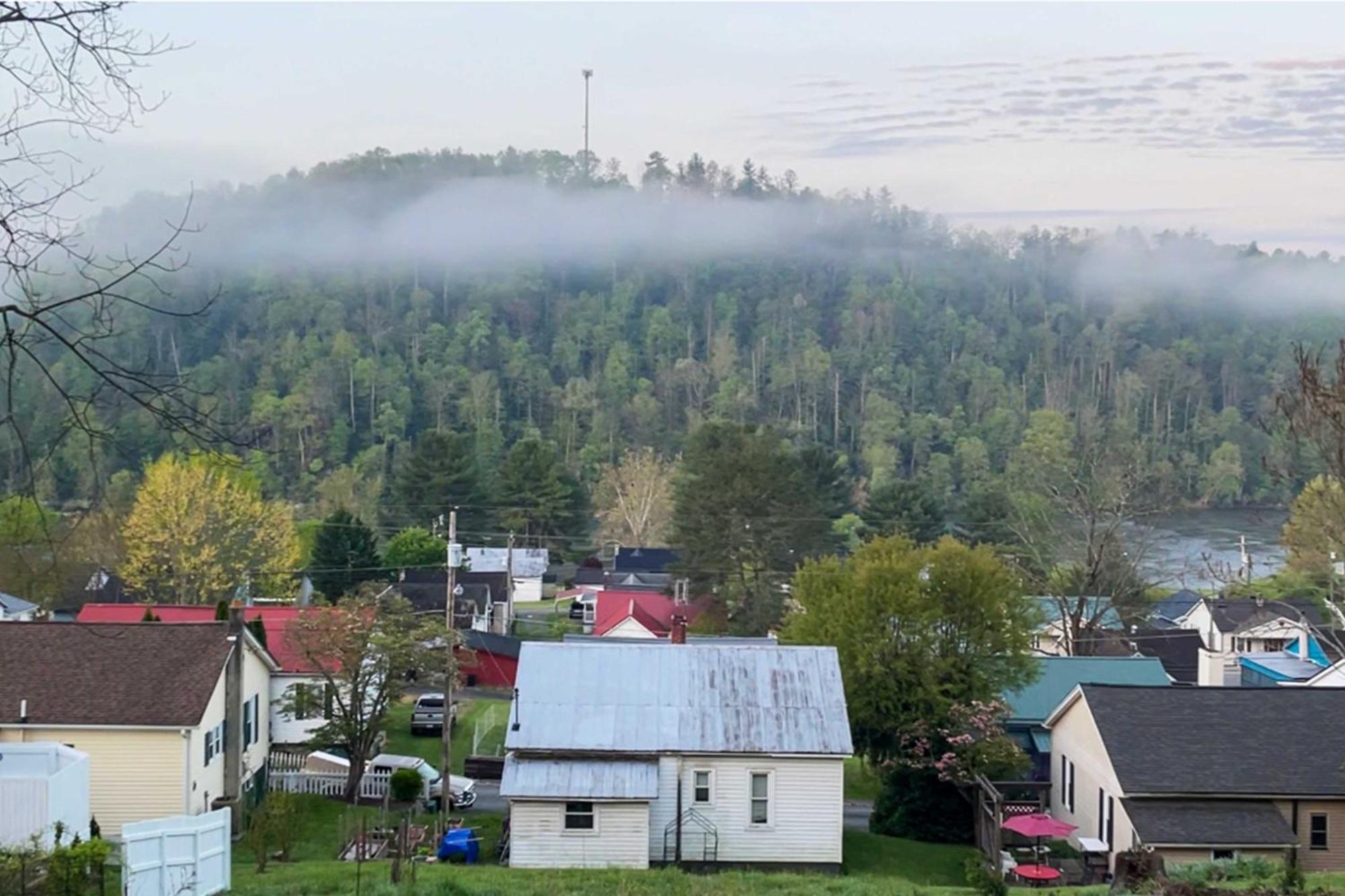 Cozy Fries Escape With Mountain And River Views! Galax Exteriör bild
